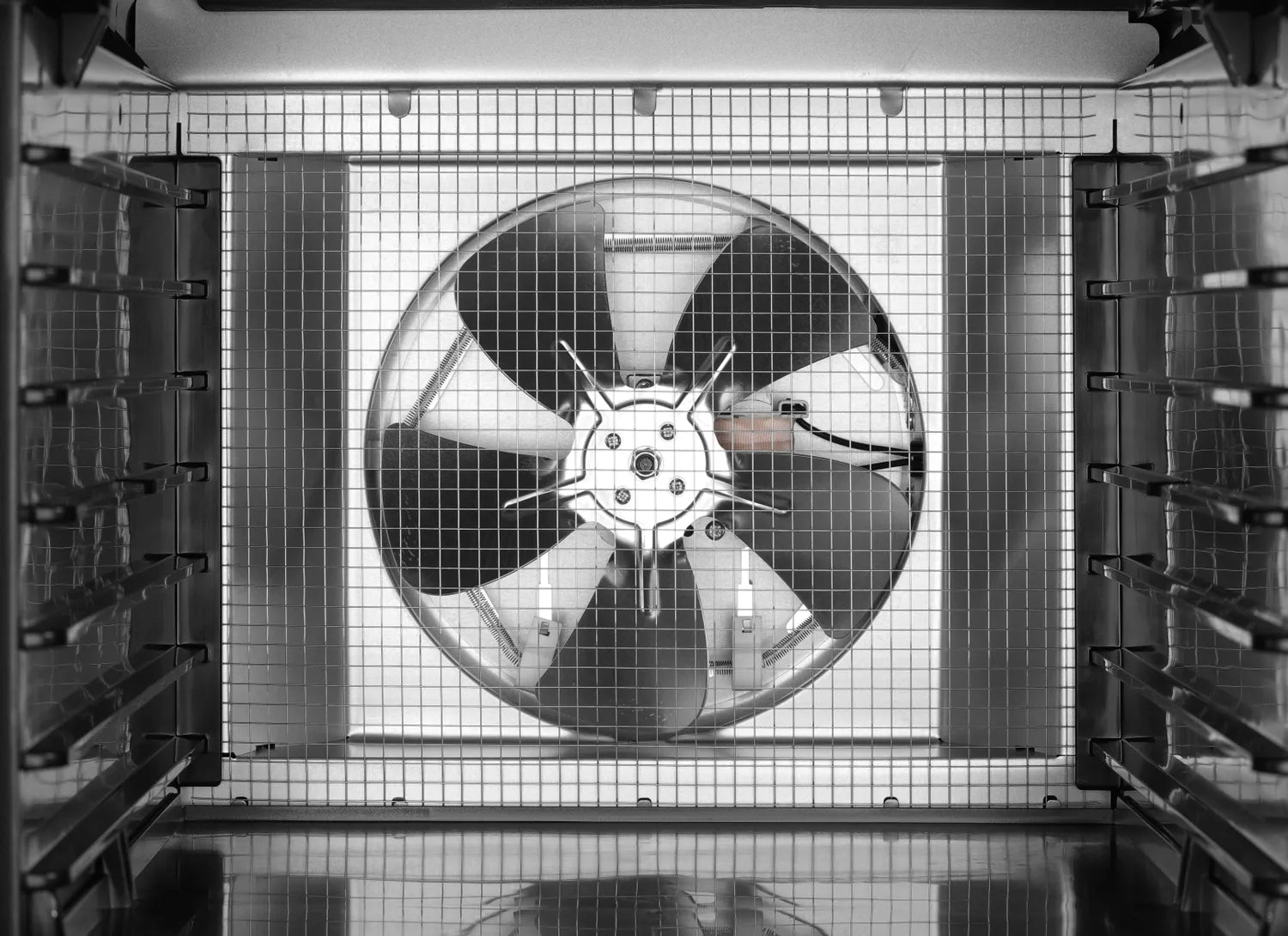 Dehydrator / mattørker i kjøkkenserien for 7 brett – tørking av frukt, bær og kjøtt