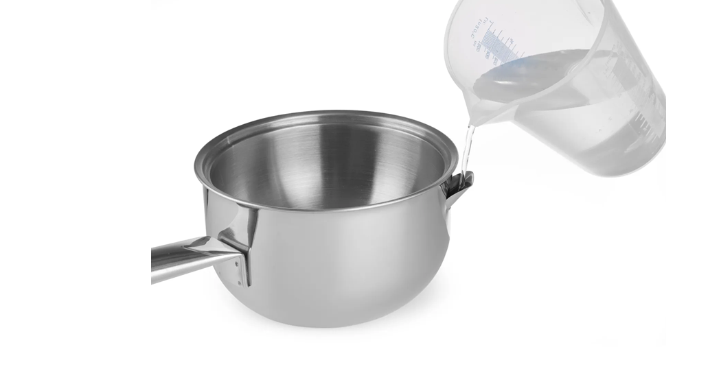 Dobbelvegget smelte- og vannbadskjele på 1 liter som er perfekt til å smelte sjokolade