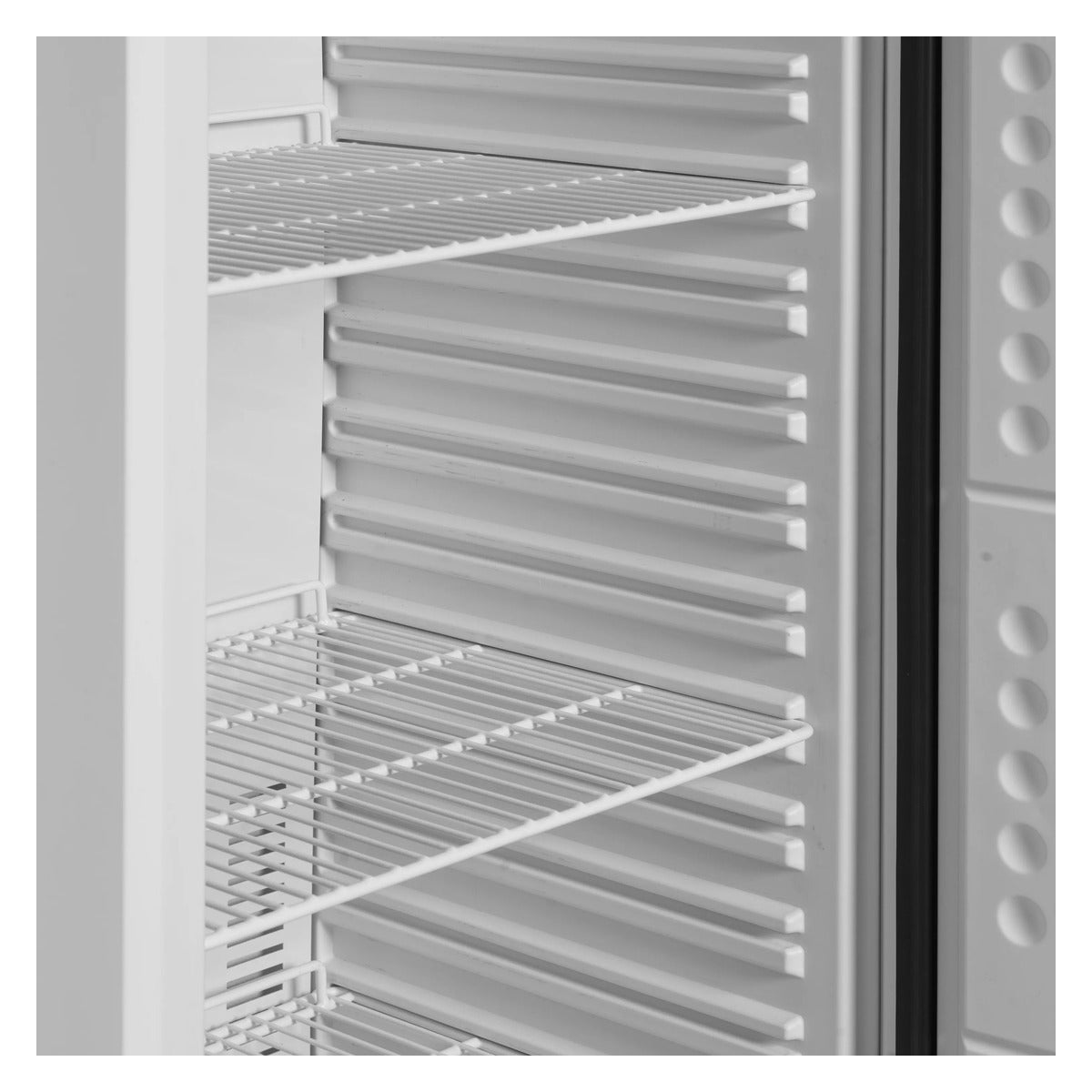Fryseskap Tefcold UF400V – ventilert kjøling, automatisk avriming, justerbare hyller